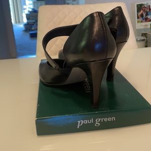 Paul Green stylish heels 81/2 black like new